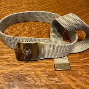 Boy Scouts Of America Khaki Web Belt with Solid Brass Buckle
Vintage design
32in